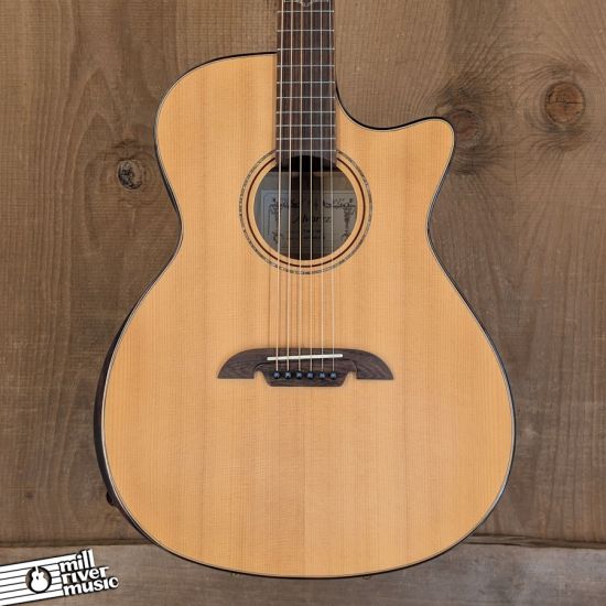 Alvarez AGFM80CEAR Artist Elite Series Acoustic/Electric Guitar w/ Gig Bag Used