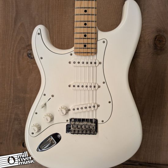 Fender 2019 MIM Player Stratocaster Left-Handed, White - Used