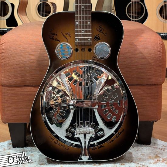 Dobro D60 (?) 1995 Signed Resonator w/ Hard Case Used